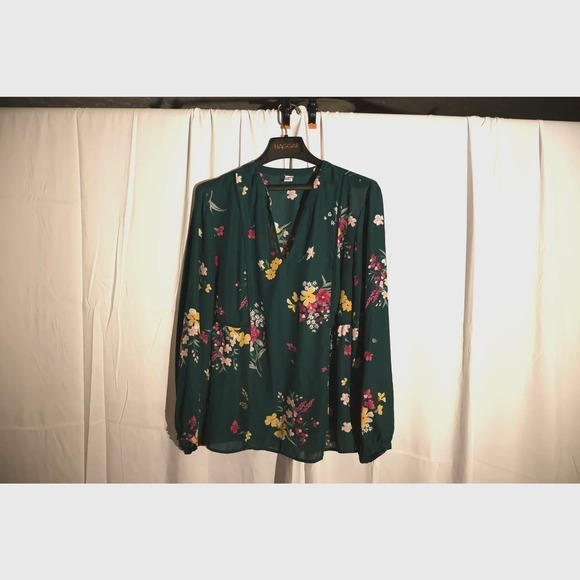 Old Navy Womens XL Blouse, Balloon Sleeves, V neck, Floral Green - Picture 15 of 15